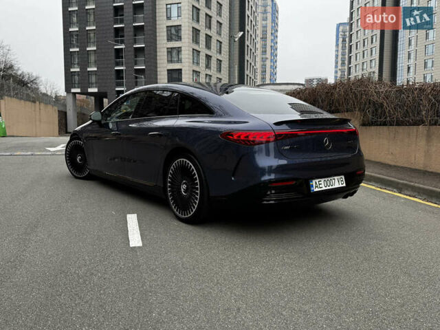 Синий Мерседес EQS, объемом двигателя 0 л и пробегом 10 тыс. км за 128290 $, фото 4 на Automoto.ua