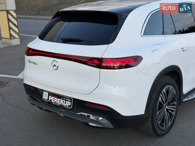 Білий Мерседес EQS SUV, об'ємом двигуна 0 л та пробігом 72 тис. км за 57499 $, фото 10 на Automoto.ua