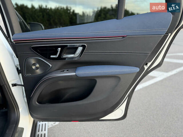 Білий Мерседес EQS SUV, об'ємом двигуна 0 л та пробігом 72 тис. км за 57499 $, фото 37 на Automoto.ua