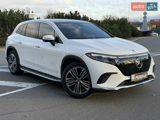 Білий Мерседес EQS SUV, об'ємом двигуна 0 л та пробігом 72 тис. км за 57499 $, фото 4 на Automoto.ua