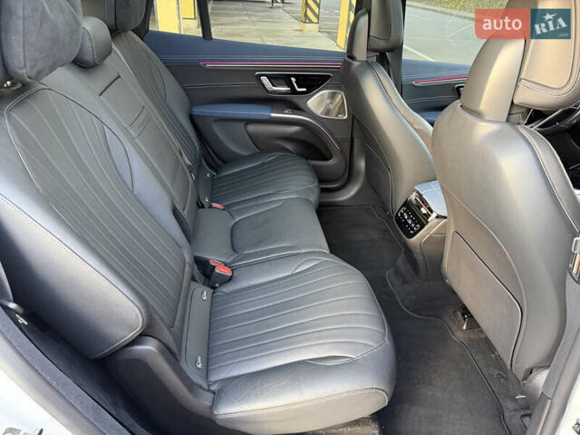 Білий Мерседес EQS SUV, об'ємом двигуна 0 л та пробігом 72 тис. км за 57499 $, фото 39 на Automoto.ua
