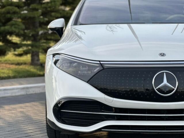 Білий Мерседес EQS SUV, об'ємом двигуна 0 л та пробігом 35 тис. км за 54000 $, фото 2 на Automoto.ua
