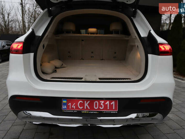 Белый Мерседес EQS SUV, объемом двигателя 0 л и пробегом 32 тыс. км за 56900 $, фото 54 на Automoto.ua