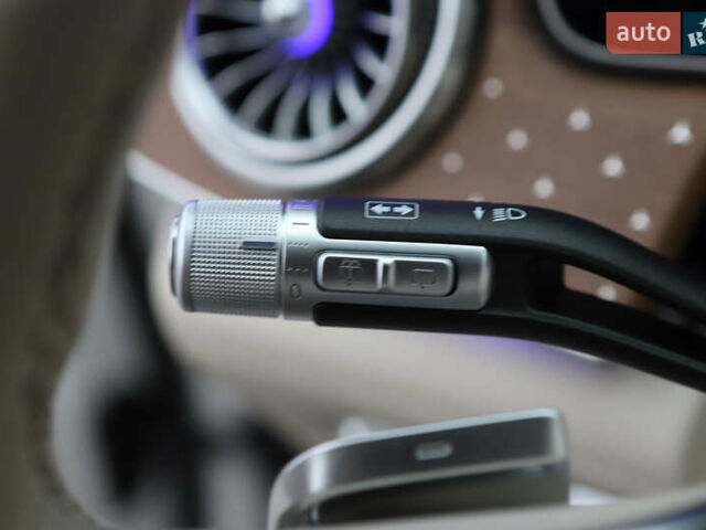 Белый Мерседес EQS SUV, объемом двигателя 0 л и пробегом 32 тыс. км за 56900 $, фото 87 на Automoto.ua