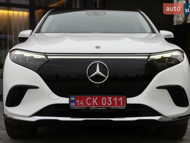 Белый Мерседес EQS SUV, объемом двигателя 0 л и пробегом 32 тыс. км за 56900 $, фото 7 на Automoto.ua