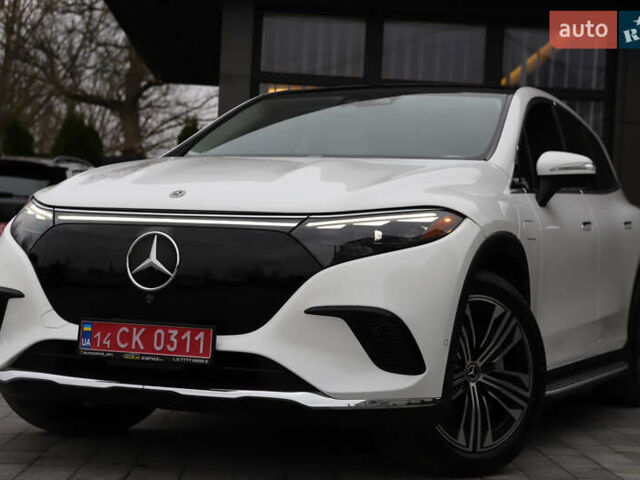 Белый Мерседес EQS SUV, объемом двигателя 0 л и пробегом 32 тыс. км за 56900 $, фото 1 на Automoto.ua