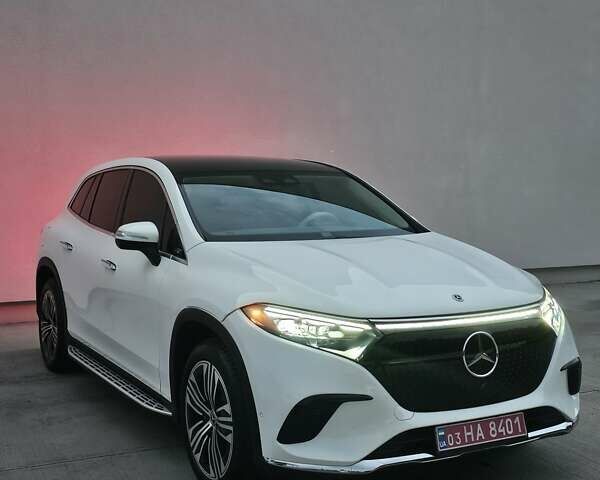 Белый Мерседес EQS SUV, объемом двигателя 0 л и пробегом 13 тыс. км за 59900 $, фото 4 на Automoto.ua