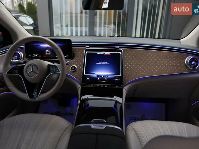 Белый Мерседес EQS SUV, объемом двигателя 0 л и пробегом 32 тыс. км за 56900 $, фото 118 на Automoto.ua