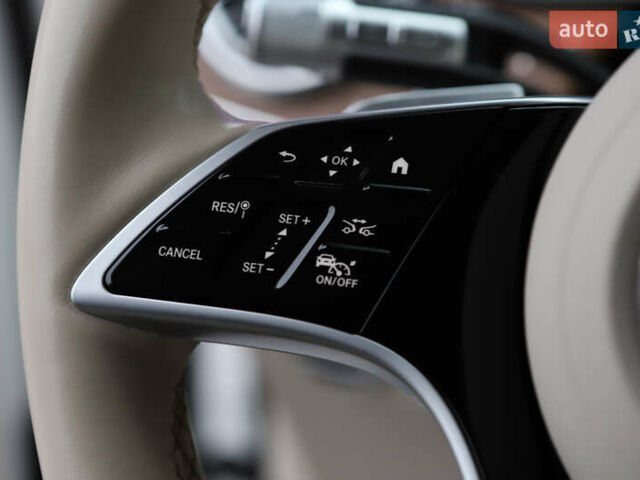 Белый Мерседес EQS SUV, объемом двигателя 0 л и пробегом 32 тыс. км за 56900 $, фото 84 на Automoto.ua