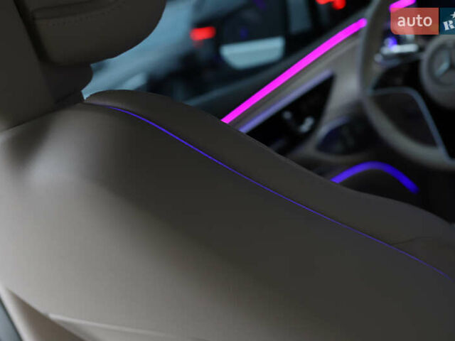 Белый Мерседес EQS SUV, объемом двигателя 0 л и пробегом 32 тыс. км за 56900 $, фото 29 на Automoto.ua