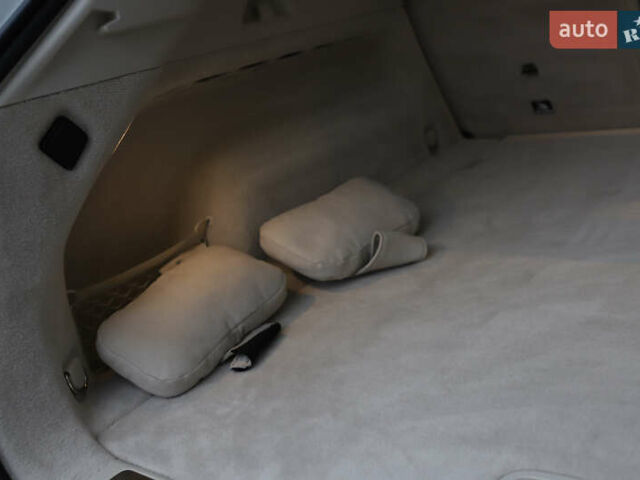 Белый Мерседес EQS SUV, объемом двигателя 0 л и пробегом 32 тыс. км за 56900 $, фото 53 на Automoto.ua