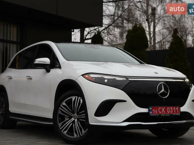 Белый Мерседес EQS SUV, объемом двигателя 0 л и пробегом 32 тыс. км за 56900 $, фото 9 на Automoto.ua