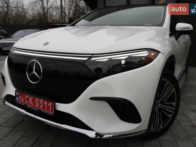 Белый Мерседес EQS SUV, объемом двигателя 0 л и пробегом 32 тыс. км за 56900 $, фото 5 на Automoto.ua