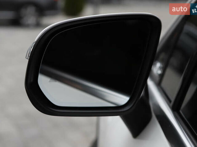 Белый Мерседес EQS SUV, объемом двигателя 0 л и пробегом 32 тыс. км за 56900 $, фото 37 на Automoto.ua