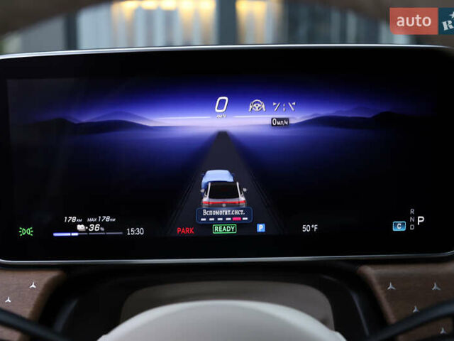 Белый Мерседес EQS SUV, объемом двигателя 0 л и пробегом 32 тыс. км за 56900 $, фото 92 на Automoto.ua