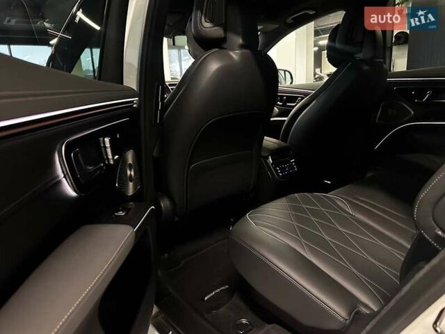 Білий Мерседес EQS SUV, об'ємом двигуна 0 л та пробігом 36 тис. км за 91911 $, фото 29 на Automoto.ua
