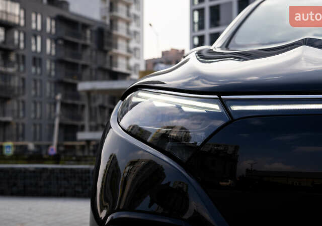 Черный Мерседес EQS SUV, объемом двигателя 0 л и пробегом 33 тыс. км за 60000 $, фото 9 на Automoto.ua