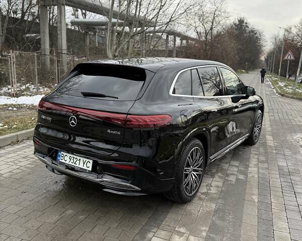 Черный Мерседес EQS SUV, объемом двигателя 0 л и пробегом 30 тыс. км за 68000 $, фото 5 на Automoto.ua