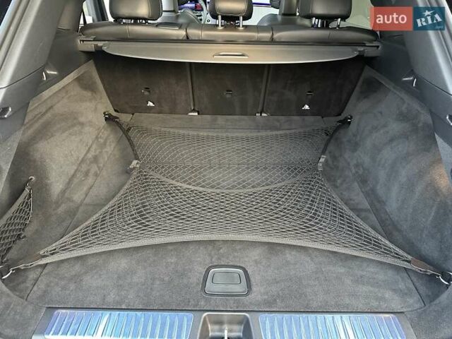 Черный Мерседес EQS SUV, объемом двигателя 0 л и пробегом 15 тыс. км за 77900 $, фото 25 на Automoto.ua