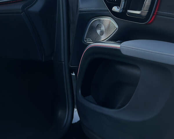 Чорний Мерседес EQS SUV, об'ємом двигуна 0 л та пробігом 24 тис. км за 73500 $, фото 21 на Automoto.ua