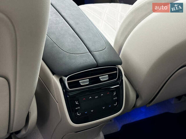 Черный Мерседес EQS SUV, объемом двигателя 0 л и пробегом 25 тыс. км за 87800 $, фото 58 на Automoto.ua