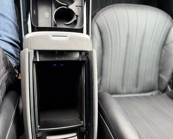 Черный Мерседес EQS SUV, объемом двигателя 0 л и пробегом 30 тыс. км за 68000 $, фото 26 на Automoto.ua