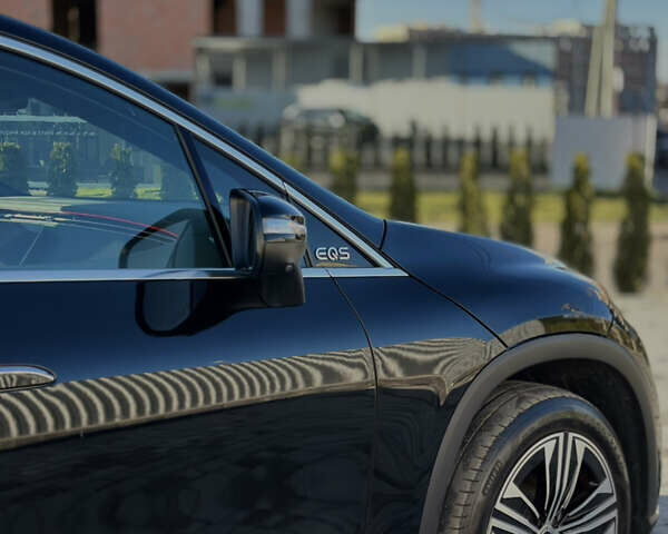 Чорний Мерседес EQS SUV, об'ємом двигуна 0 л та пробігом 24 тис. км за 73500 $, фото 5 на Automoto.ua