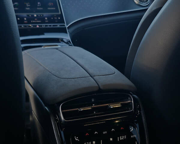 Чорний Мерседес EQS SUV, об'ємом двигуна 0 л та пробігом 24 тис. км за 73500 $, фото 38 на Automoto.ua