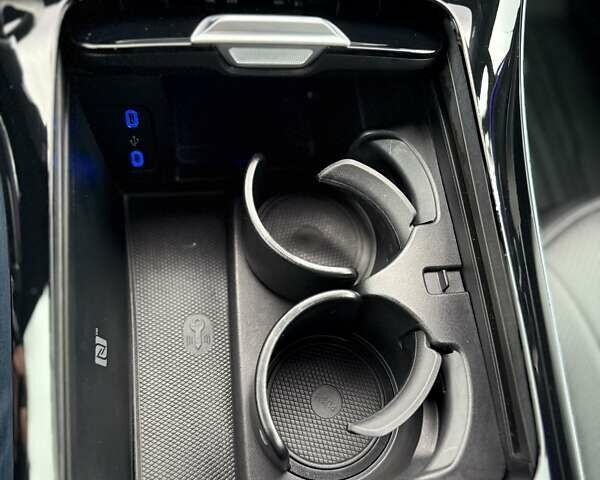 Черный Мерседес EQS SUV, объемом двигателя 0 л и пробегом 30 тыс. км за 68000 $, фото 25 на Automoto.ua