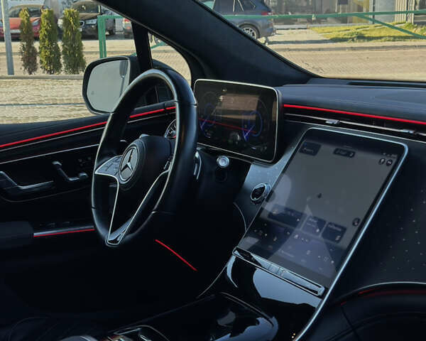 Чорний Мерседес EQS SUV, об'ємом двигуна 0 л та пробігом 24 тис. км за 73500 $, фото 22 на Automoto.ua