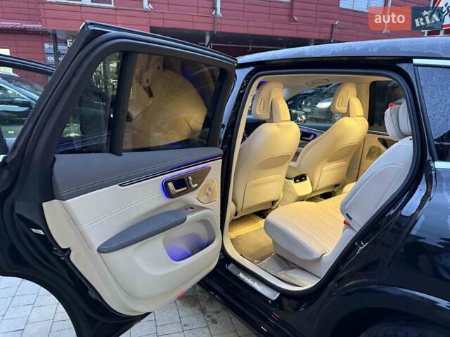 Чорний Мерседес EQS SUV, об'ємом двигуна 0 л та пробігом 28 тис. км за 72900 $, фото 31 на Automoto.ua