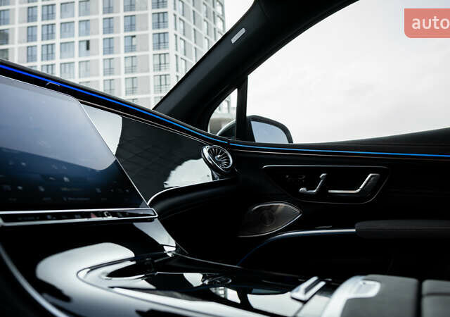 Чорний Мерседес EQS SUV, об'ємом двигуна 0 л та пробігом 33 тис. км за 65000 $, фото 22 на Automoto.ua