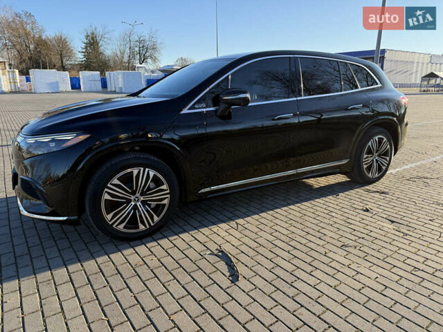 Черный Мерседес EQS SUV, объемом двигателя 0 л и пробегом 49 тыс. км за 55000 $, фото 12 на Automoto.ua