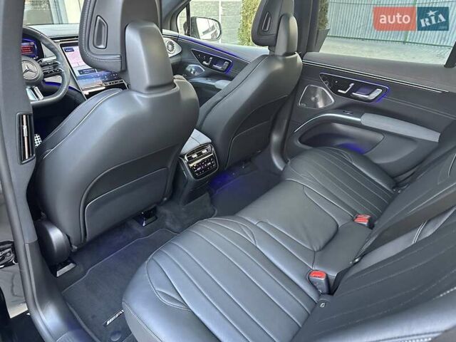 Черный Мерседес EQS SUV, объемом двигателя 0 л и пробегом 15 тыс. км за 77900 $, фото 24 на Automoto.ua