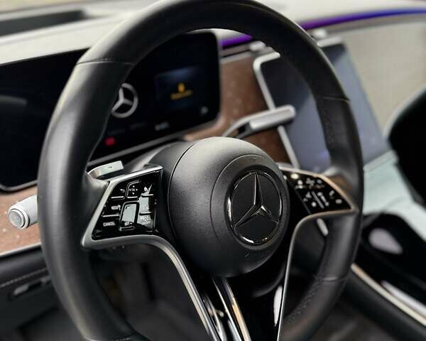Черный Мерседес EQS SUV, объемом двигателя 0 л и пробегом 30 тыс. км за 68000 $, фото 10 на Automoto.ua