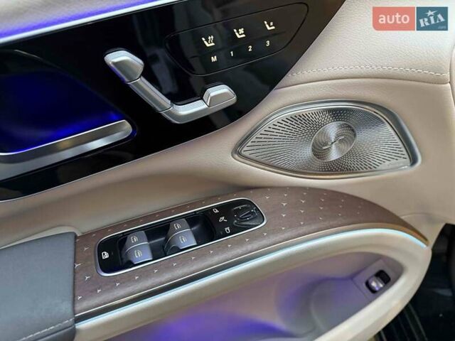 Чорний Мерседес EQS SUV, об'ємом двигуна 0 л та пробігом 28 тис. км за 72900 $, фото 13 на Automoto.ua
