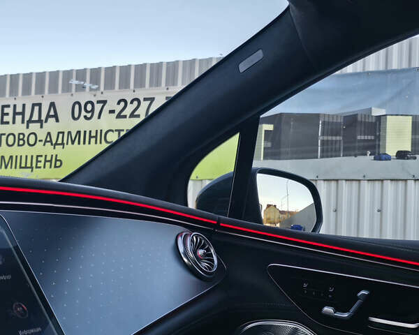 Чорний Мерседес EQS SUV, об'ємом двигуна 0 л та пробігом 24 тис. км за 73500 $, фото 33 на Automoto.ua