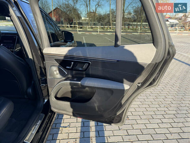 Черный Мерседес EQS SUV, объемом двигателя 0 л и пробегом 49 тыс. км за 55000 $, фото 16 на Automoto.ua