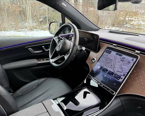 Черный Мерседес EQS SUV, объемом двигателя 0 л и пробегом 30 тыс. км за 68000 $, фото 23 на Automoto.ua