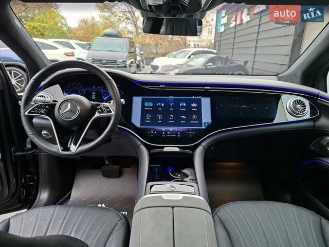 Чорний Мерседес EQS SUV, об'ємом двигуна 0 л та пробігом 39 тис. км за 77777 $, фото 25 на Automoto.ua