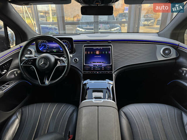 Чорний Мерседес EQS SUV, об'ємом двигуна 0 л та пробігом 69 тис. км за 54499 $, фото 16 на Automoto.ua