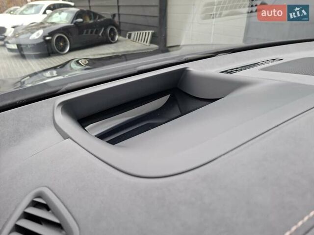 Чорний Мерседес EQS SUV, об'ємом двигуна 0 л та пробігом 39 тис. км за 77777 $, фото 32 на Automoto.ua