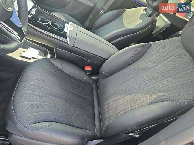 Черный Мерседес EQS SUV, объемом двигателя 0 л и пробегом 9 тыс. км за 85500 $, фото 4 на Automoto.ua