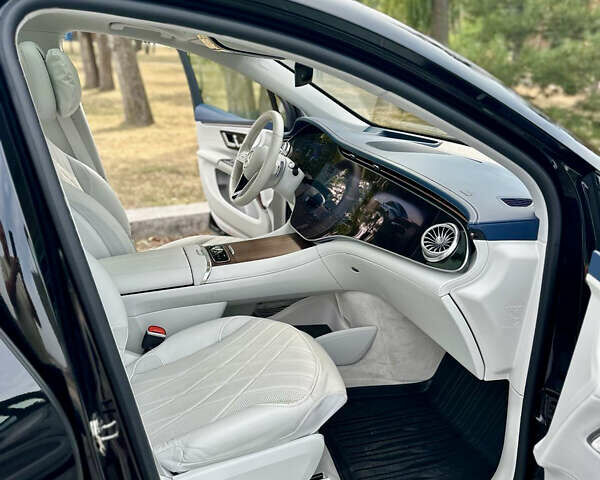 Черный Мерседес EQS SUV, объемом двигателя 0 л и пробегом 16 тыс. км за 83000 $, фото 9 на Automoto.ua