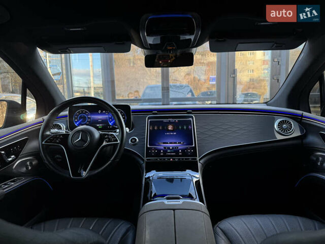 Чорний Мерседес EQS SUV, об'ємом двигуна 0 л та пробігом 69 тис. км за 54499 $, фото 15 на Automoto.ua