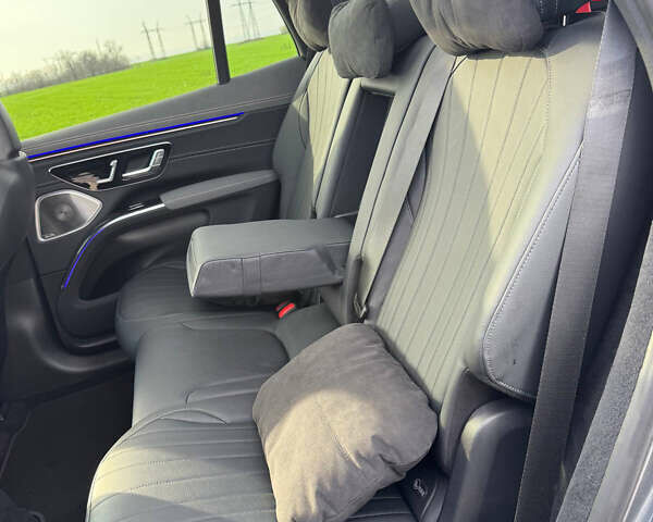 Чорний Мерседес EQS SUV, об'ємом двигуна 0 л та пробігом 19 тис. км за 88000 $, фото 19 на Automoto.ua