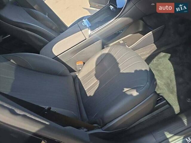 Черный Мерседес EQS SUV, объемом двигателя 0 л и пробегом 9 тыс. км за 85500 $, фото 18 на Automoto.ua