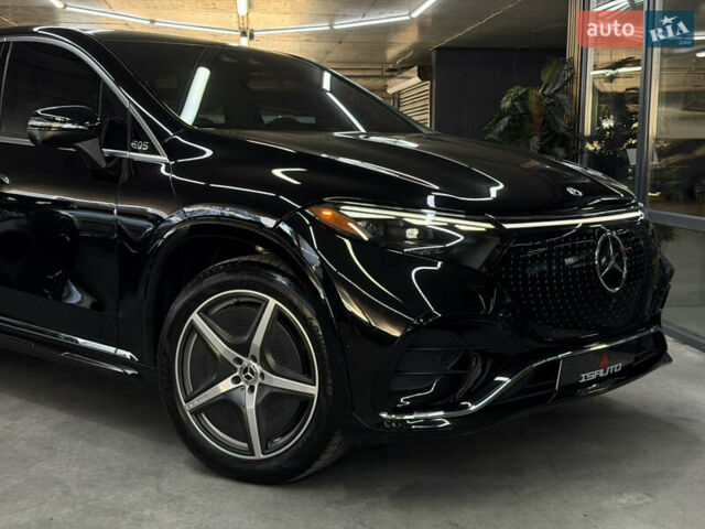 Черный Мерседес EQS SUV, объемом двигателя 0 л и пробегом 33 тыс. км за 69900 $, фото 3 на Automoto.ua