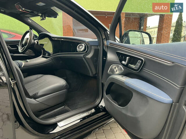 Черный Мерседес EQS SUV, объемом двигателя 0 л и пробегом 5 тыс. км за 71000 $, фото 7 на Automoto.ua