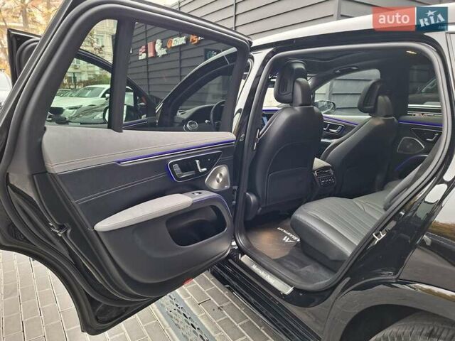 Чорний Мерседес EQS SUV, об'ємом двигуна 0 л та пробігом 39 тис. км за 77777 $, фото 21 на Automoto.ua